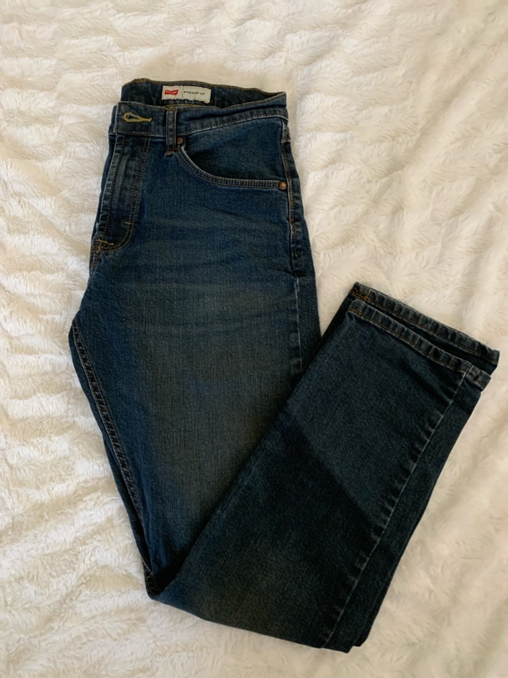 Wrangler Men's Slim Straight Indigo Blue Jeans